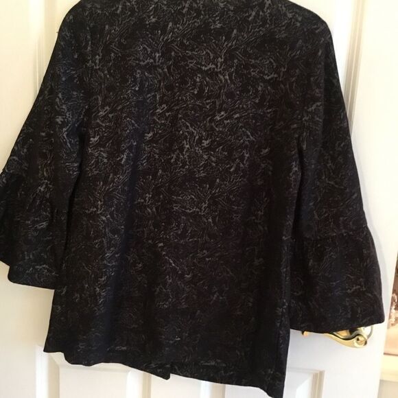 NWT Black/Silver Jacquard Jacket Size M Bell Sleev - Picture 2 of 10